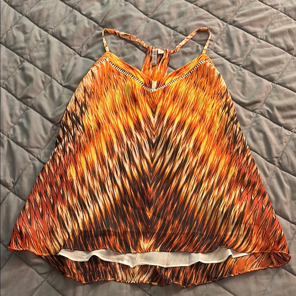 Guess top with lining